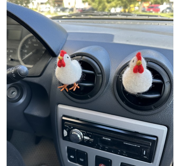 White chicken air vent clip