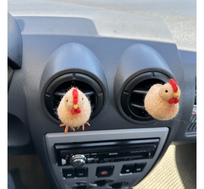 Brown chicken air vent clip